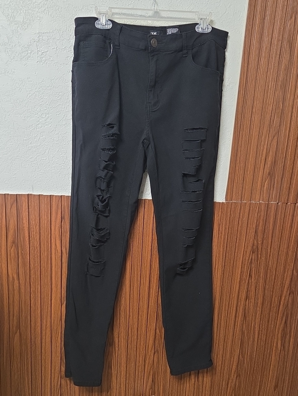 926 Jeans Solid Black Denim Jeans Sz 18 [0022]